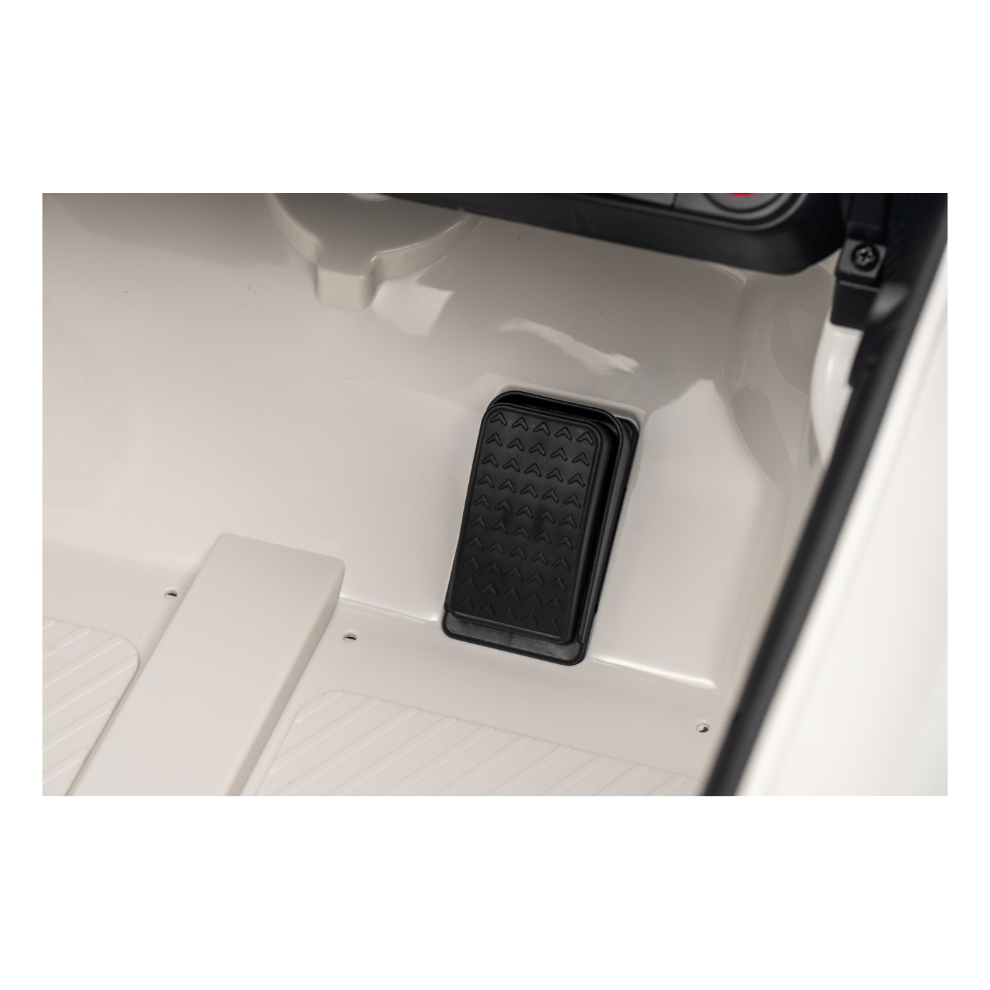 Mini Cooper biele vozidlo