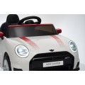Mini Cooper biele vozidlo