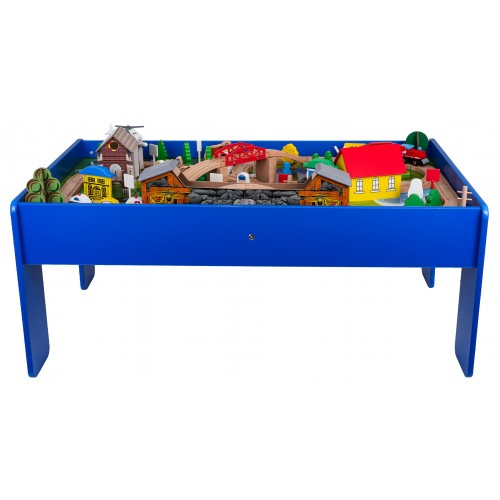 MEGA drevený vláčik na stole