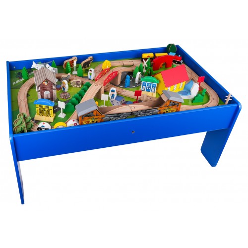 MEGA drevený vláčik na stole