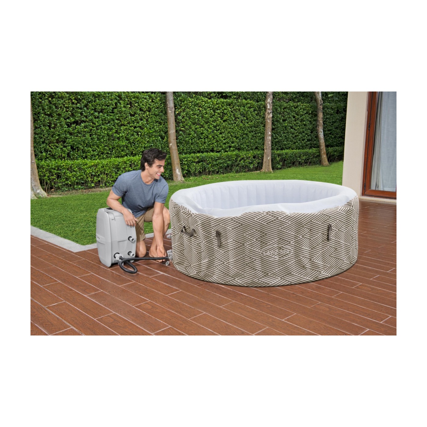 Madrid Lay-Z-Spa Vírivka do záhrady BESTWAY 4-os.+ Čerpadlo s filtrom + Kryt