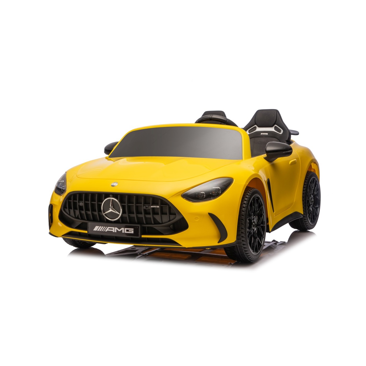 Vozidlo Mercedes Benz GT63 AMG žlté