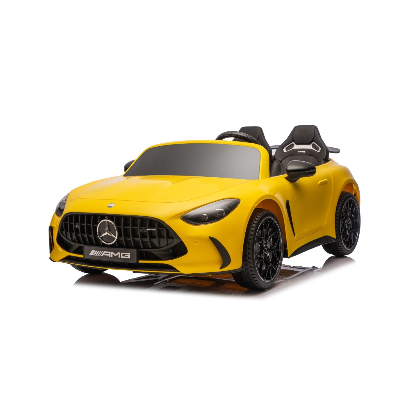 Vozidlo Mercedes Benz GT63 AMG žlté