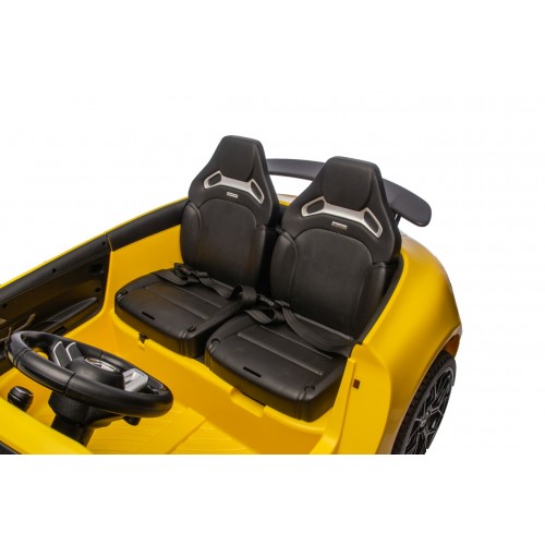 Vozidlo Mercedes Benz GT63 AMG žlté