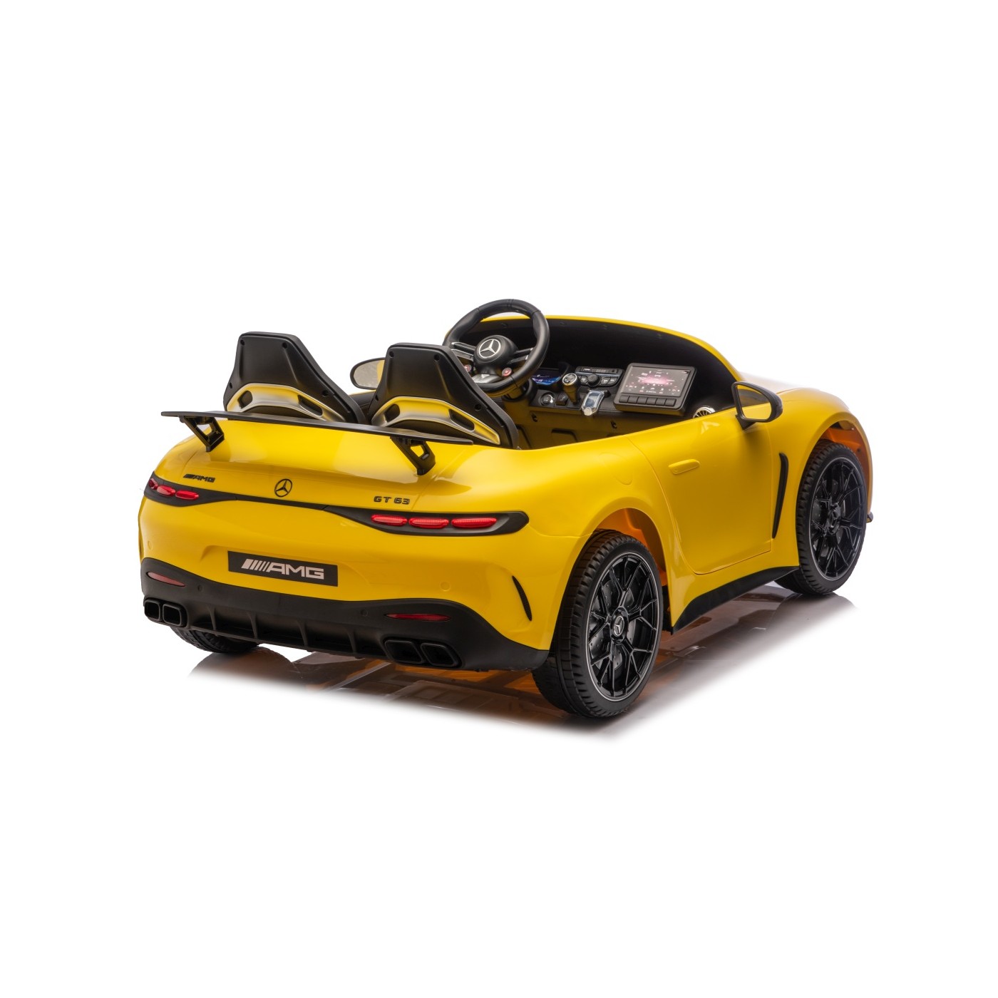 Vozidlo Mercedes Benz GT63 AMG žlté