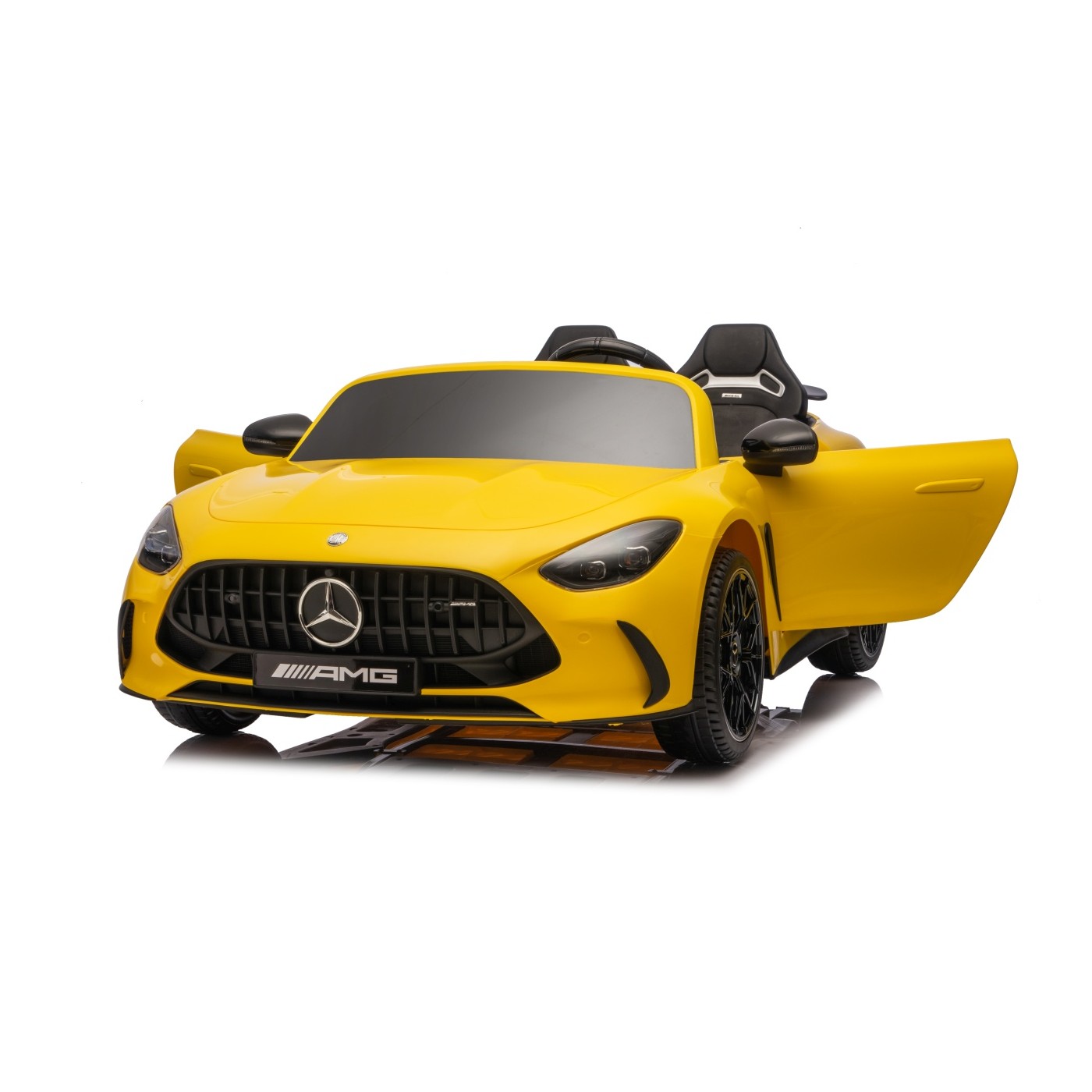 Vozidlo Mercedes Benz GT63 AMG žlté