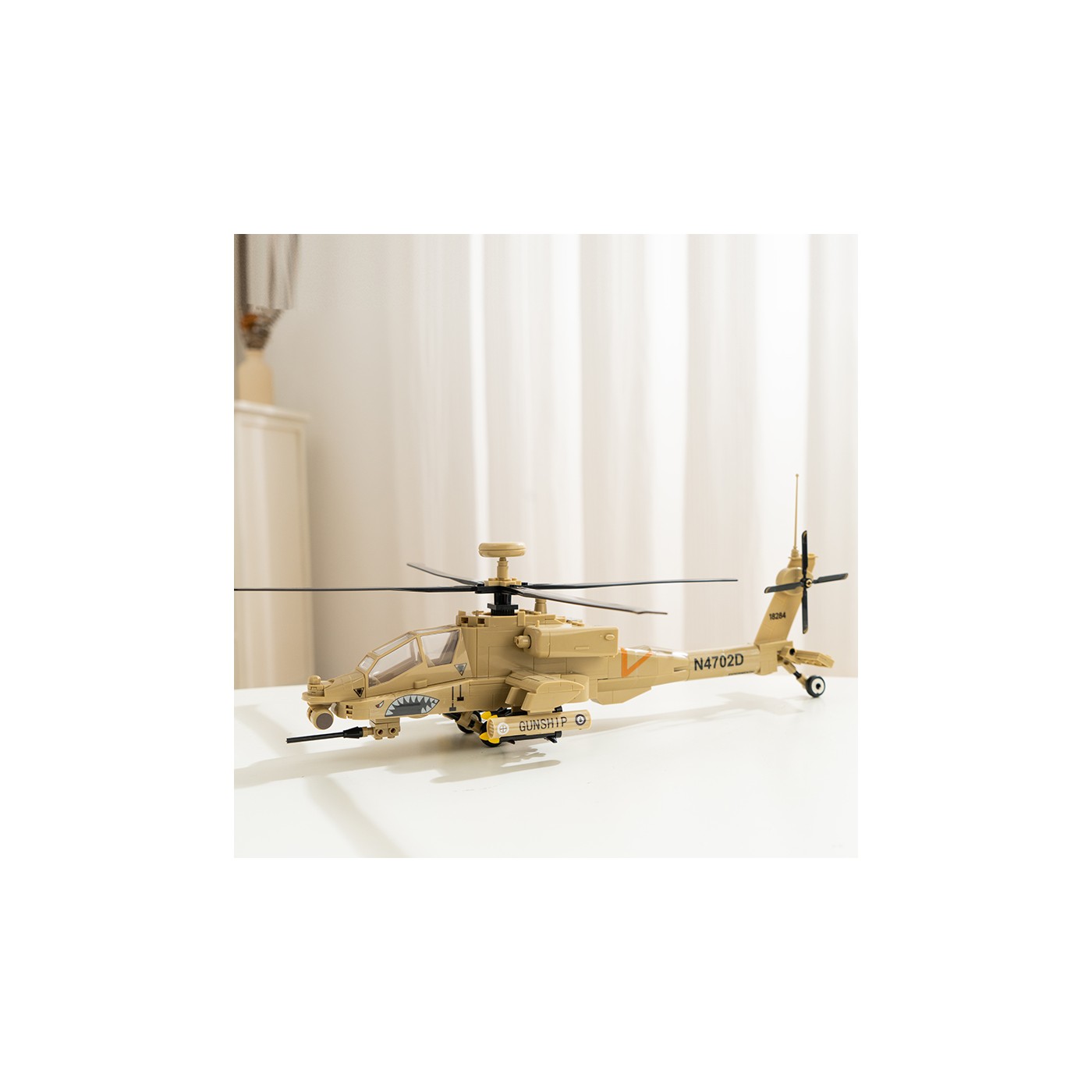 Sada stavebných kociek vojenského vrtuľníka, 255 dielikov.