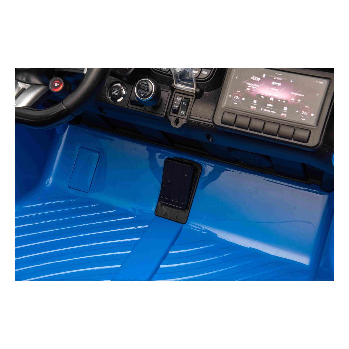 Vozidlo Mercedes Benz GT63 AMG Blue