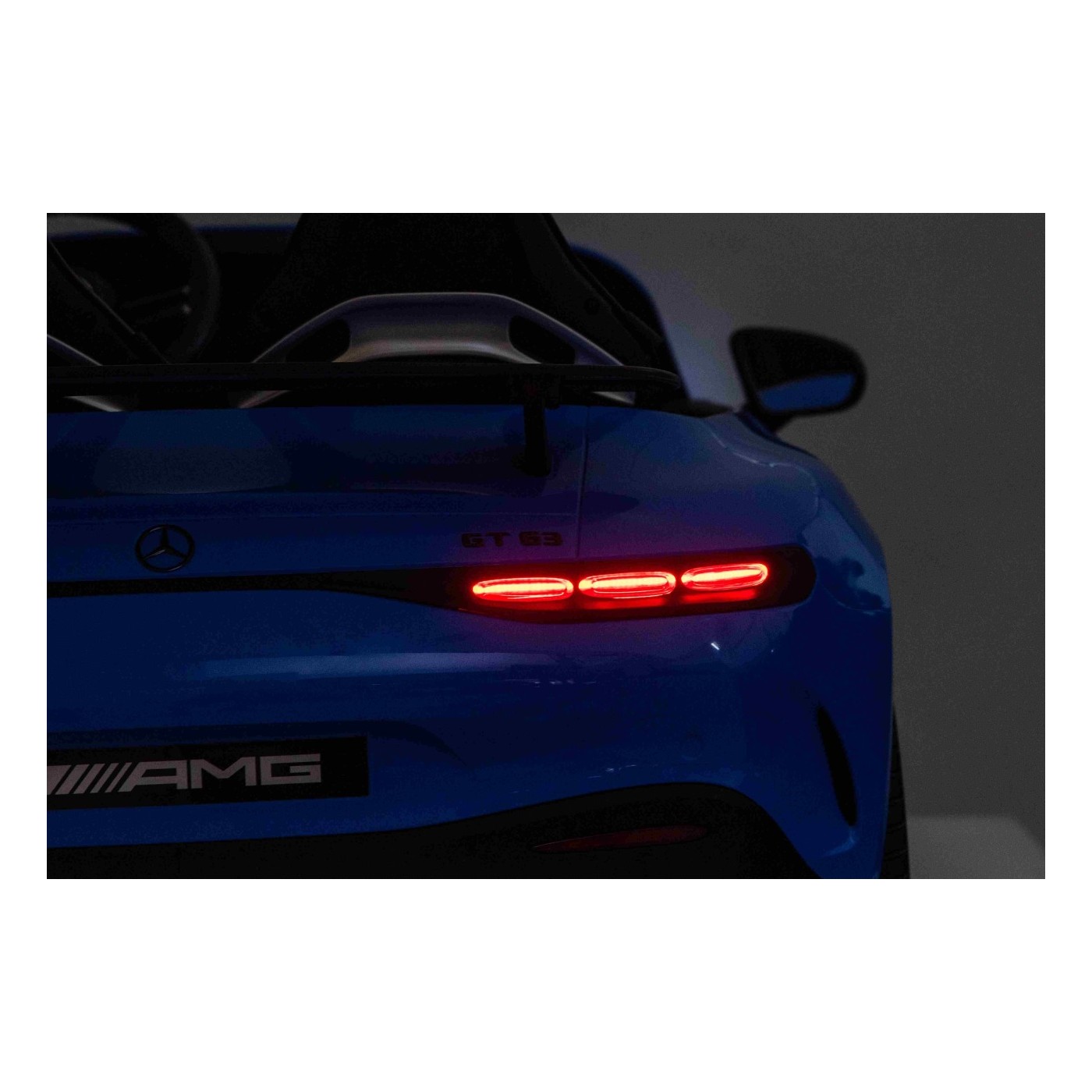 Vozidlo Mercedes Benz GT63 AMG Blue