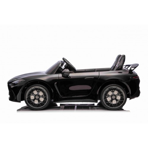 Vozidlo Mercedes Benz GT63 AMG čierne