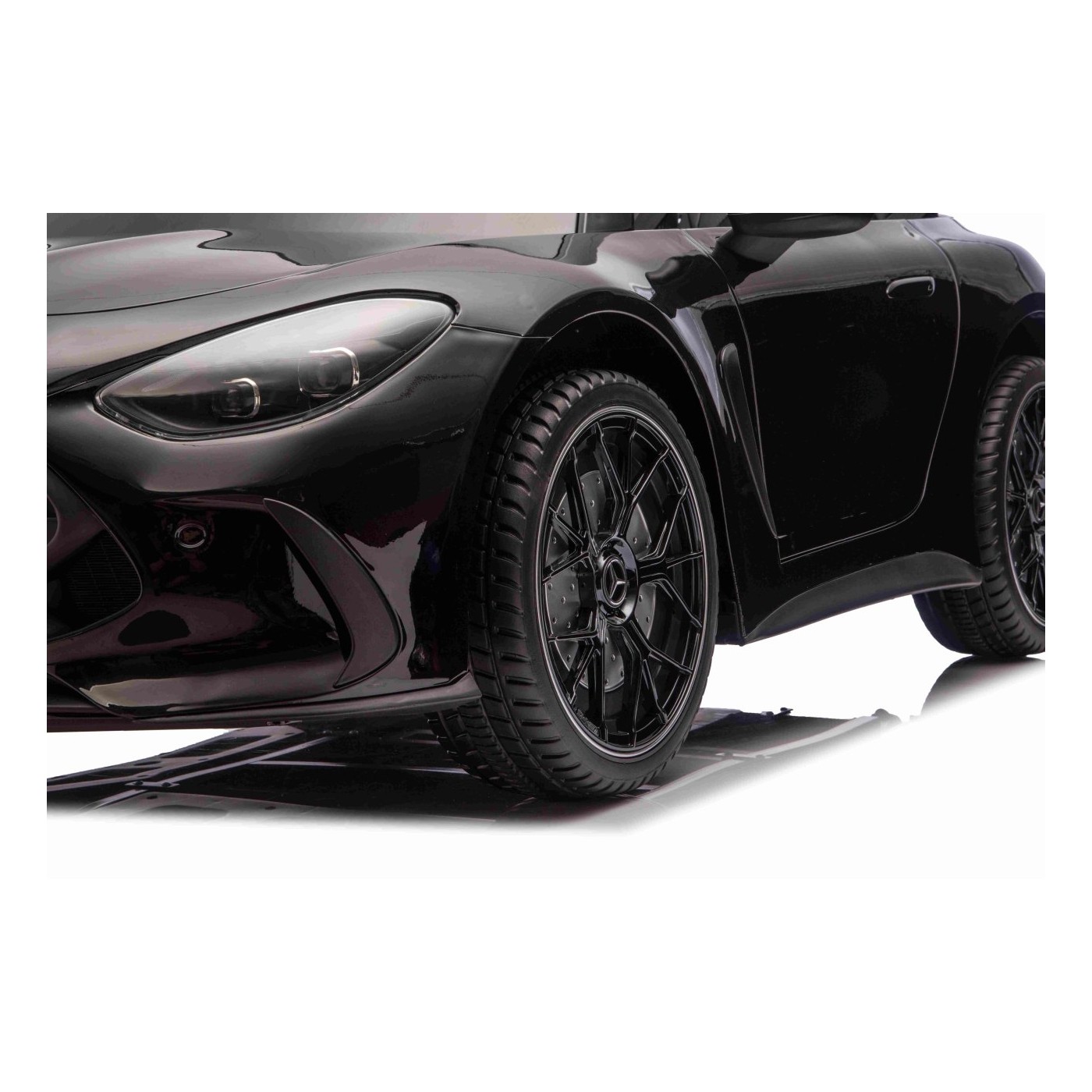 Vozidlo Mercedes Benz GT63 AMG čierne