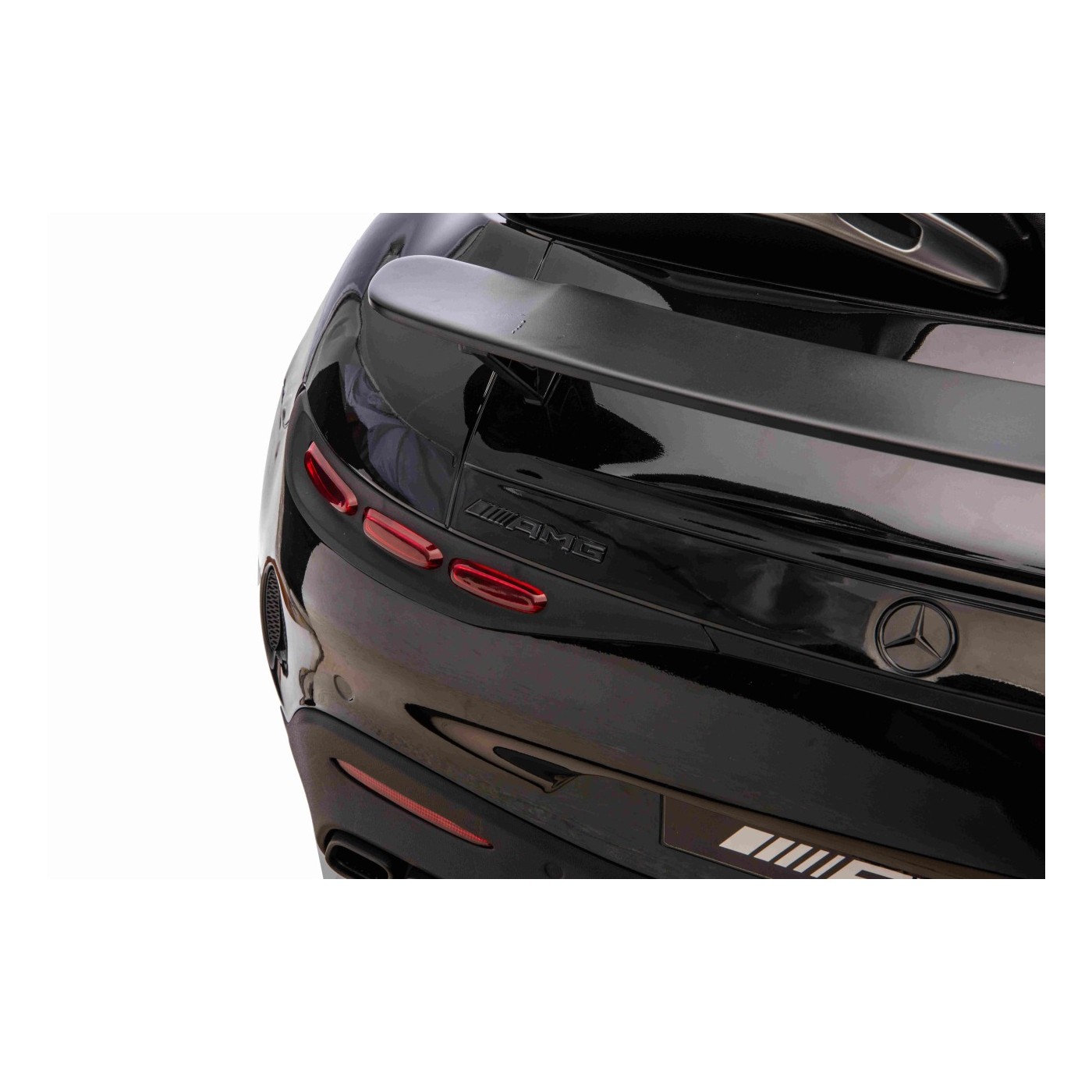 Vozidlo Mercedes Benz GT63 AMG čierne