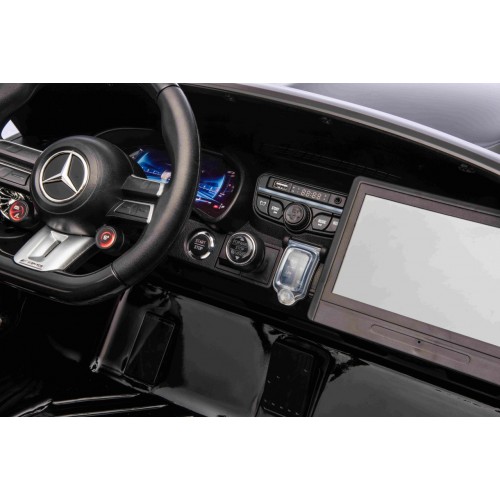 Vozidlo Mercedes Benz GT63 AMG čierne