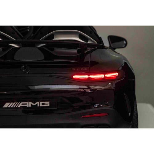 Vozidlo Mercedes Benz GT63 AMG čierne