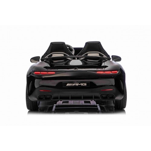 Vozidlo Mercedes Benz GT63 AMG čierne