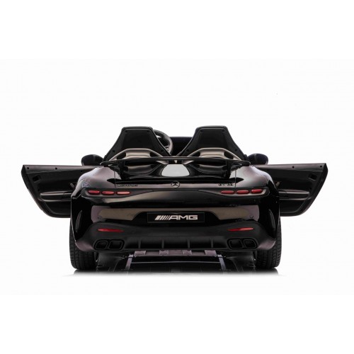 Vozidlo Mercedes Benz GT63 AMG čierne