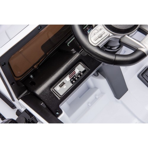 Vozidlo Mercedes G63 AMG LIFT biela