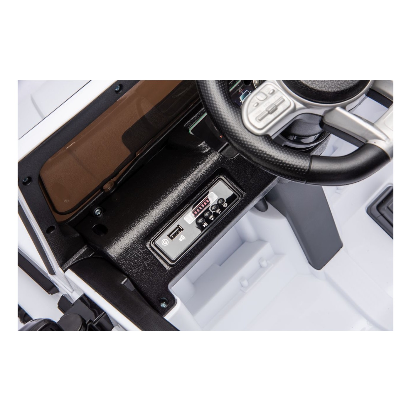 Vozidlo Mercedes G63 AMG LIFT biela