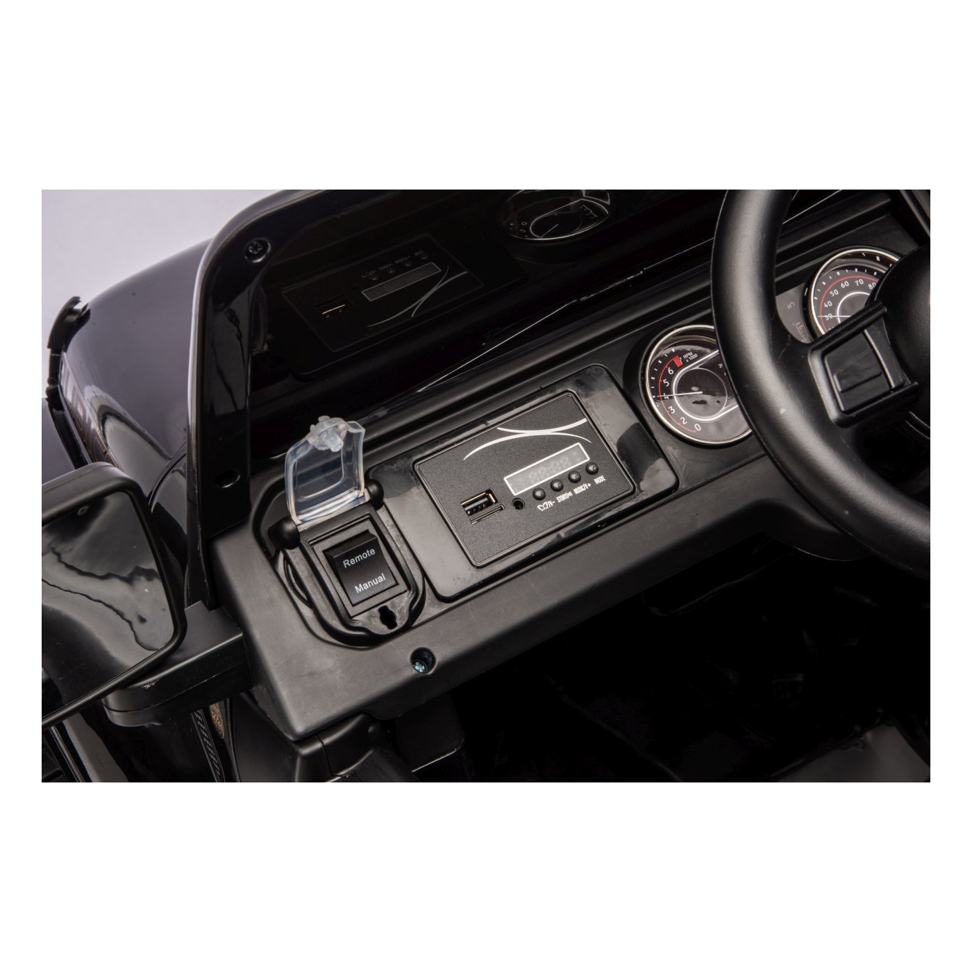 Jeep Wrangler Rubicon LIFT čierne vozidlo