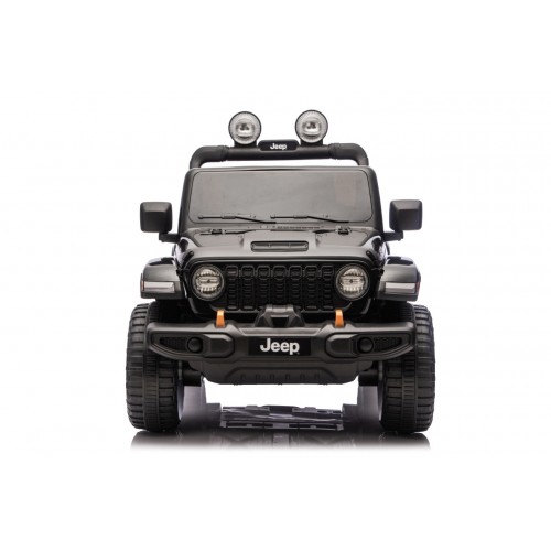 Jeep Wrangler Rubicon LIFT čierne vozidlo