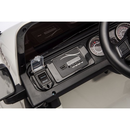 Jeep Wrangler Rubicon LIFT biele vozidlo