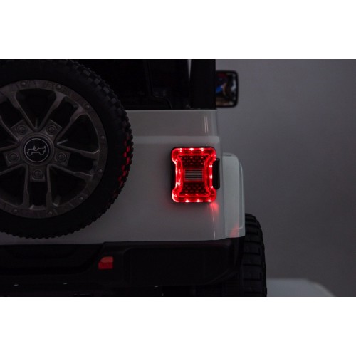 Jeep Wrangler Rubicon LIFT biele vozidlo