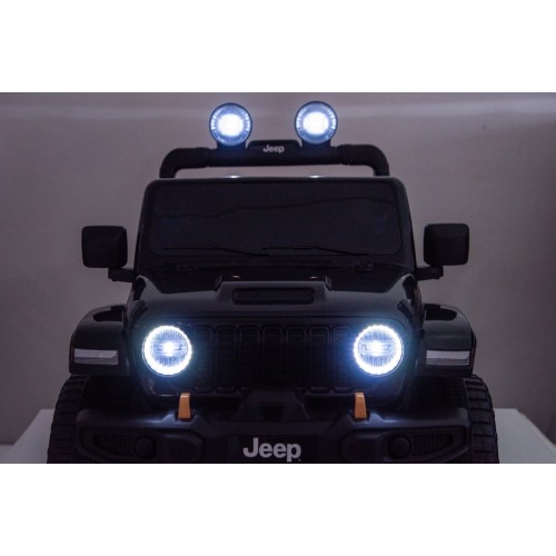 Jeep Wrangler Rubicon LIFT biele vozidlo