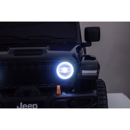 Jeep Wrangler Rubicon LIFT biele vozidlo