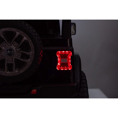 Jeep Wrangler Rubicon LIFT biele vozidlo