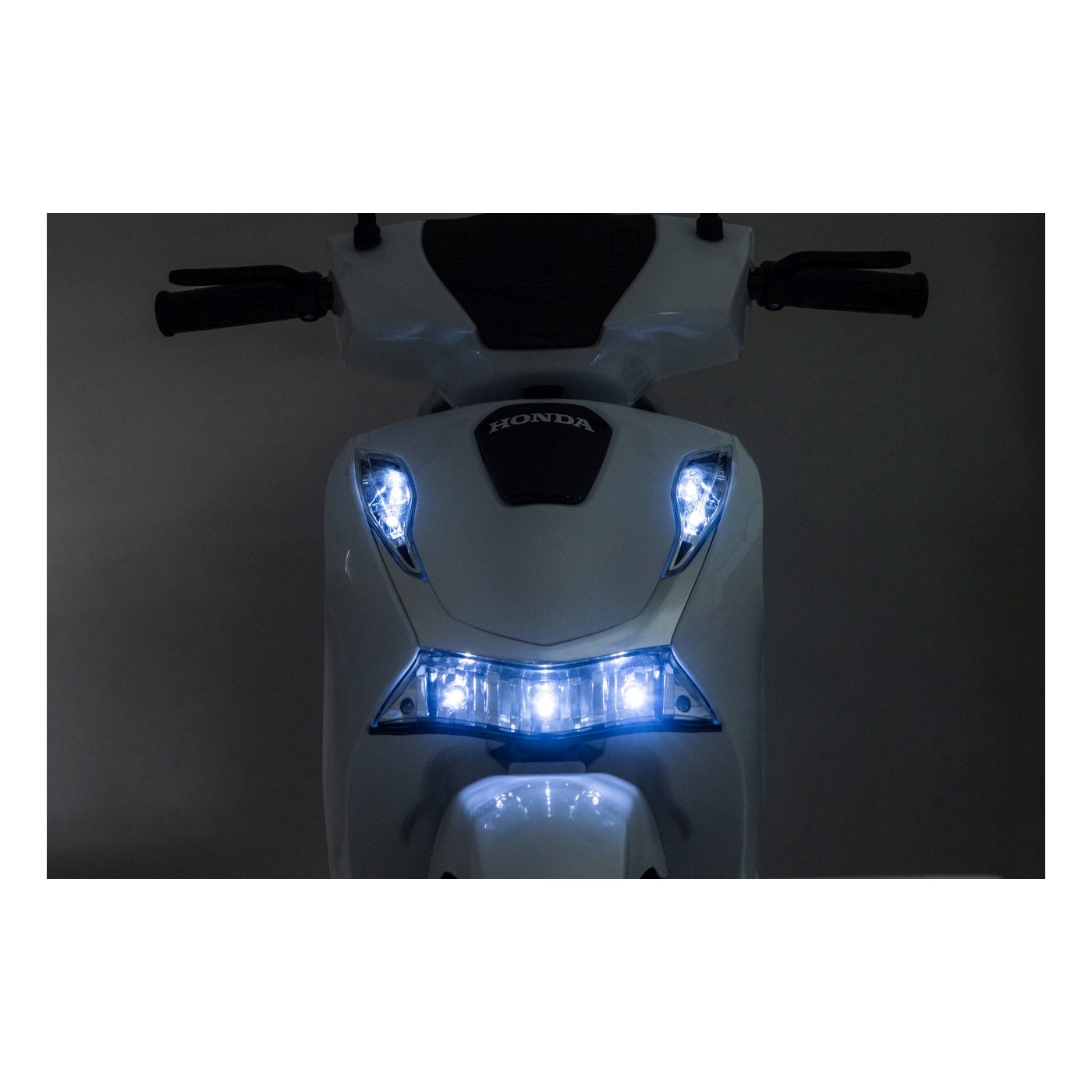 Skúter HONDA SH125I biely