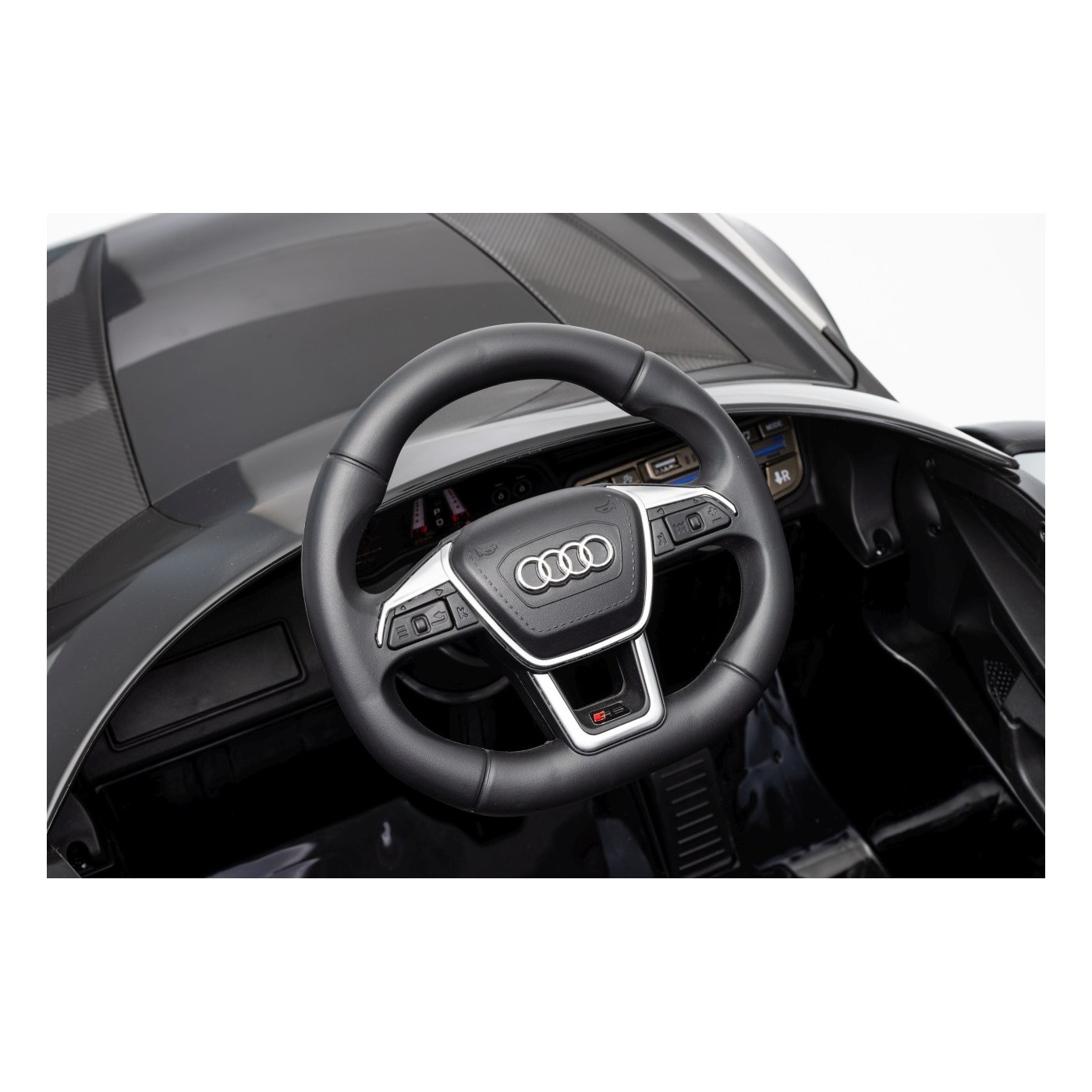 Audi RS6 Avant GT čierne