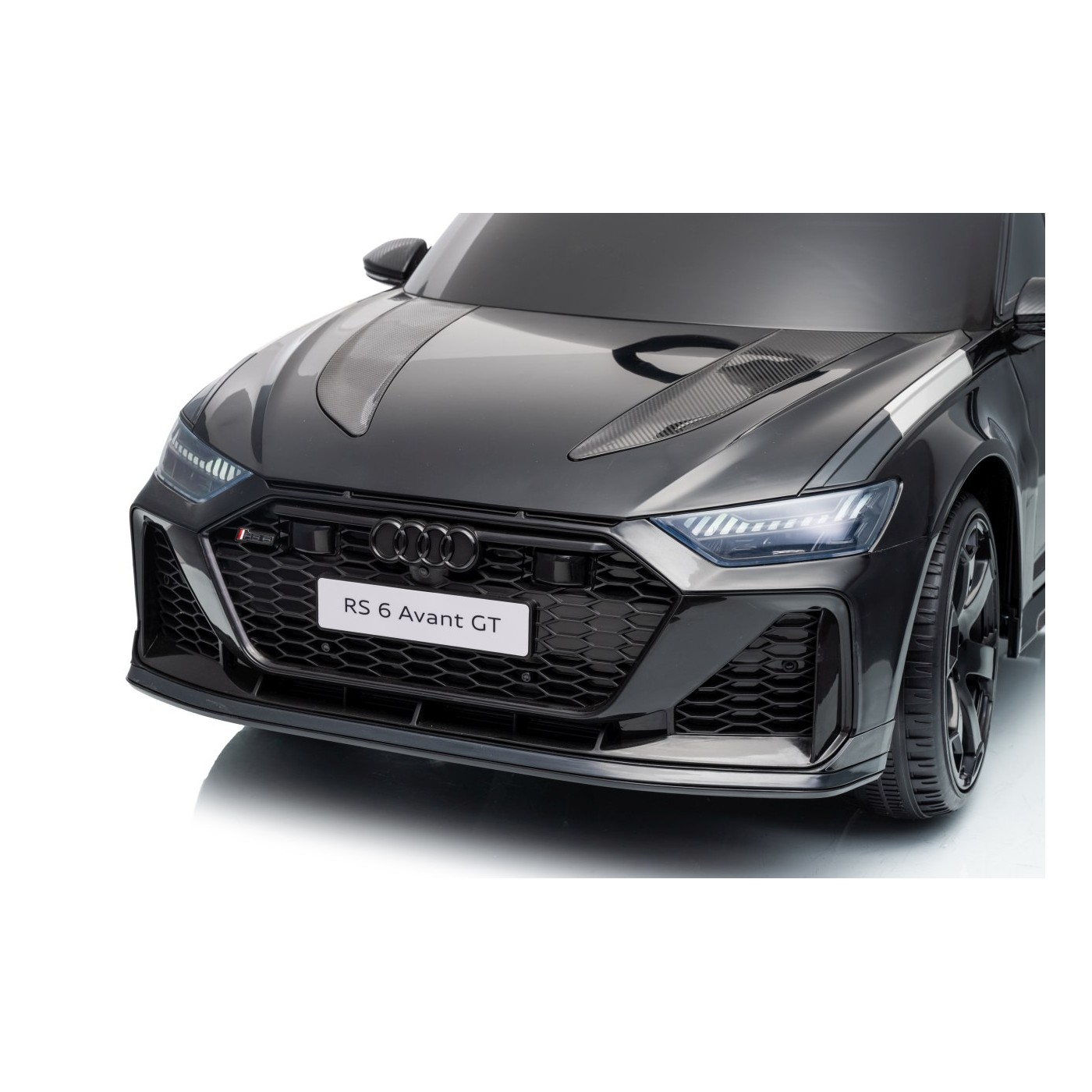 Audi RS6 Avant GT čierne