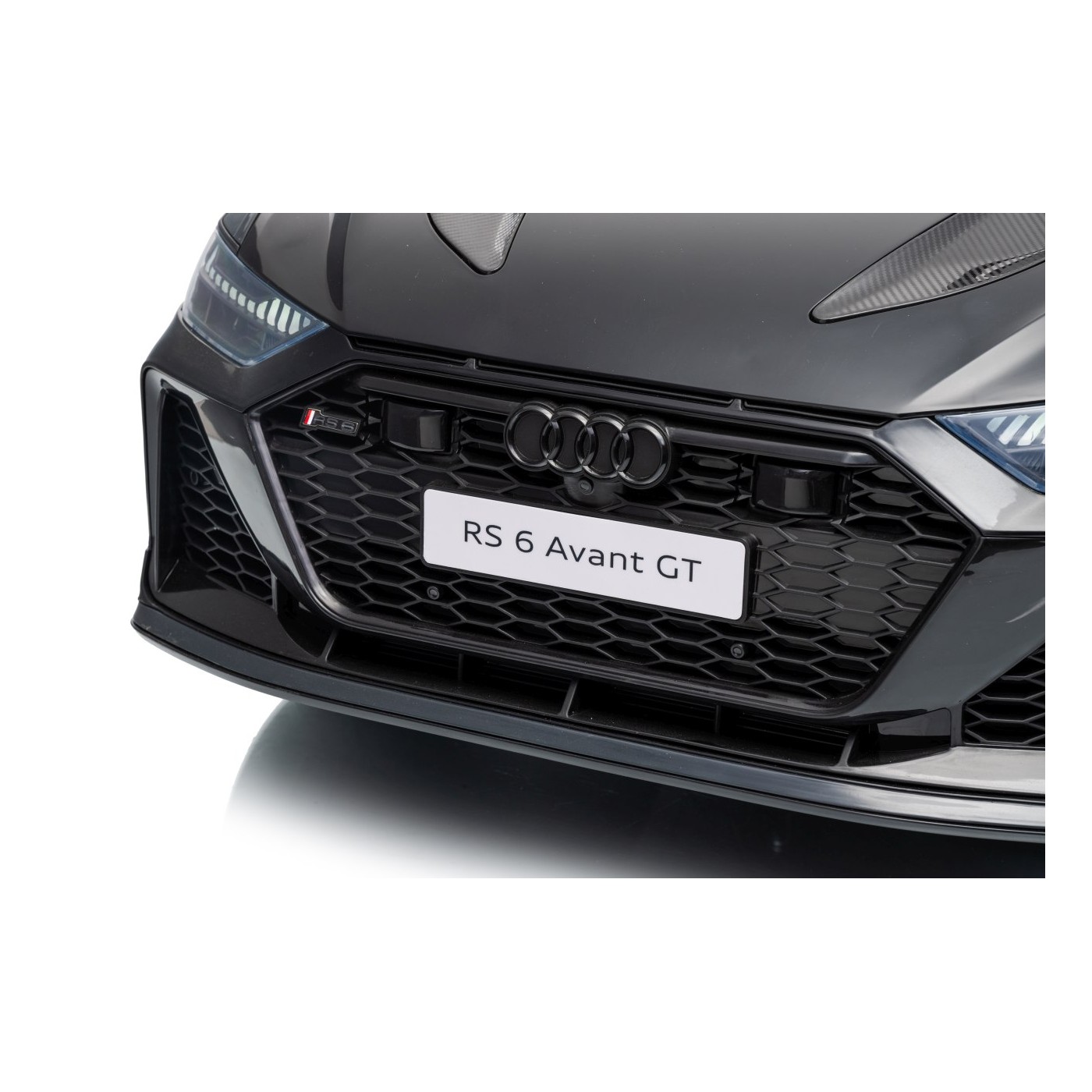 Audi RS6 Avant GT čierne