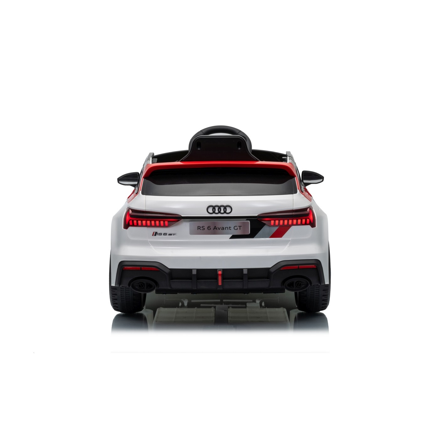 Vozidlo Audi RS6 Avant GT bielej farby