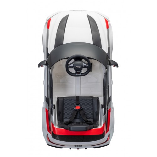 Vozidlo Audi RS6 Avant GT bielej farby