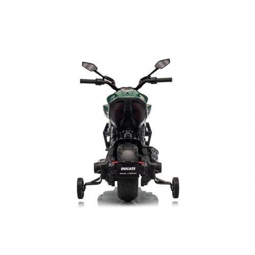 Motor vozidla Ducati Diavel x Bentley Green