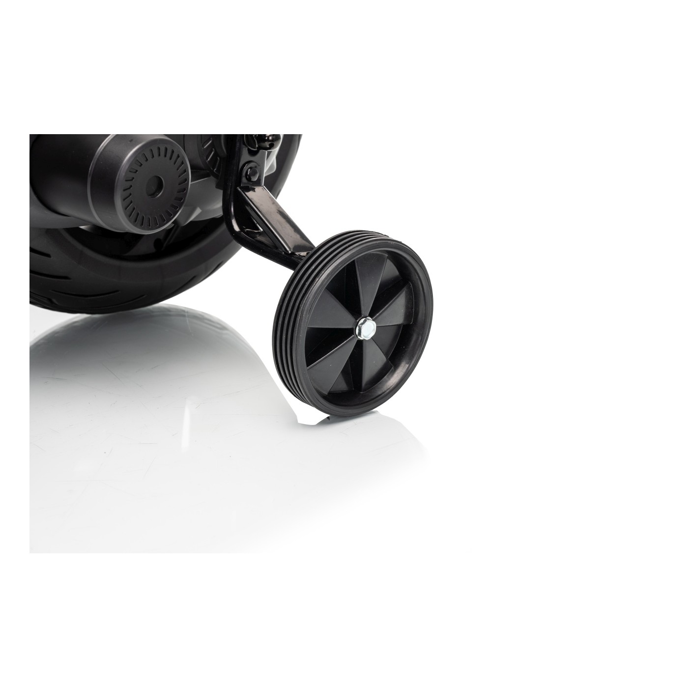 Motor vozidla Ducati Diavel x Bentley Green