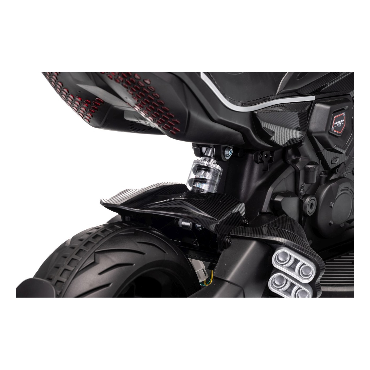 Motor vozidla Ducati Diavel x Bentley Green