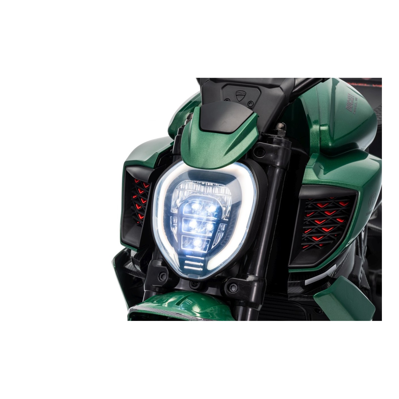 Motor vozidla Ducati Diavel x Bentley Green