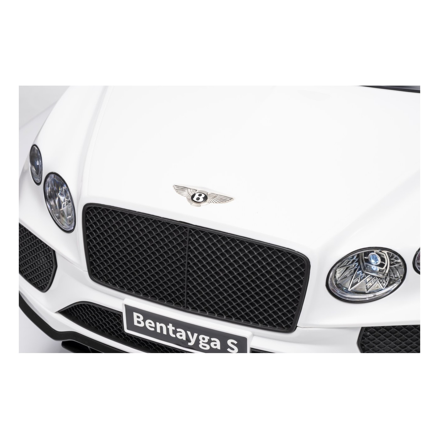 Bentley Bentayga S biele vozidlo