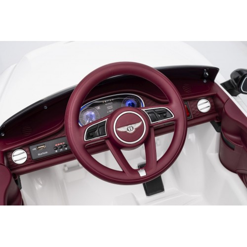 Bentley Bentayga S biele vozidlo