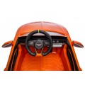 Vozidlo Bentley Batur Convertible v oranžovej farbe