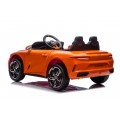 Vozidlo Bentley Batur Convertible v oranžovej farbe
