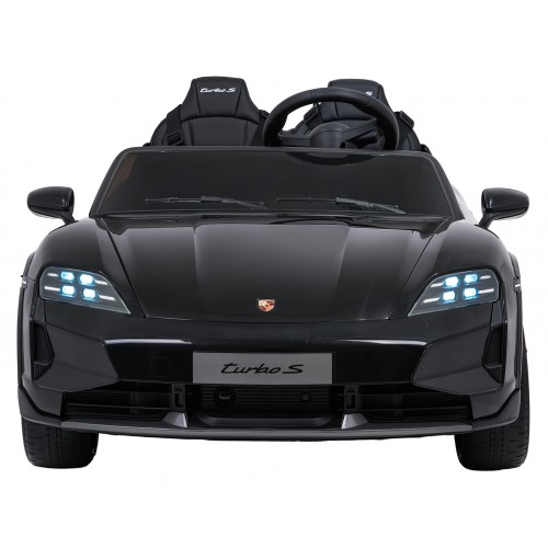 Vozidlo Porsche Taycan Turbo S Black