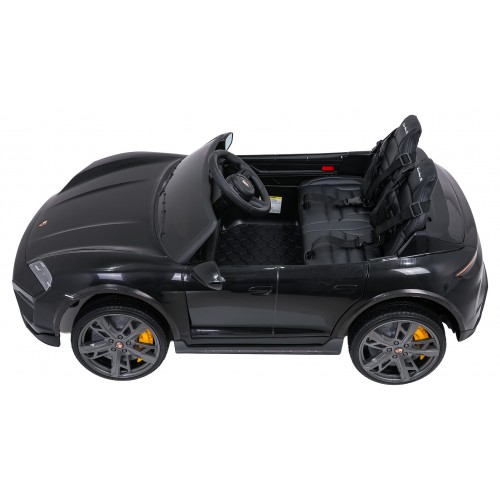 Vozidlo Porsche Taycan Turbo S Black