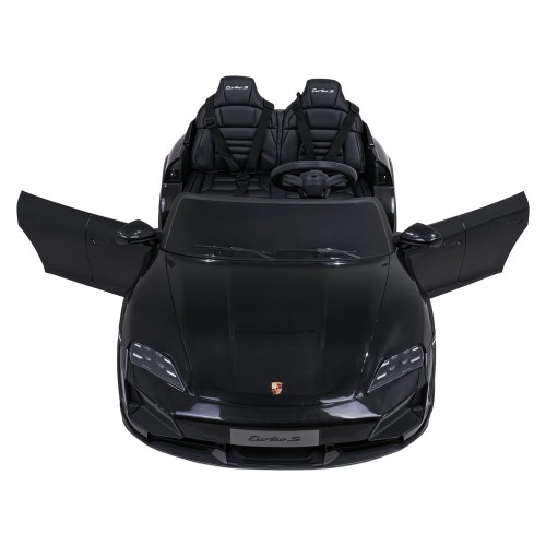 Vozidlo Porsche Taycan Turbo S Black