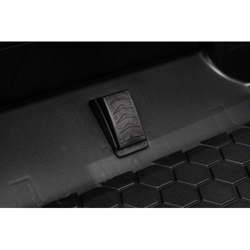 Vozidlo Porsche Taycan Turbo S Black