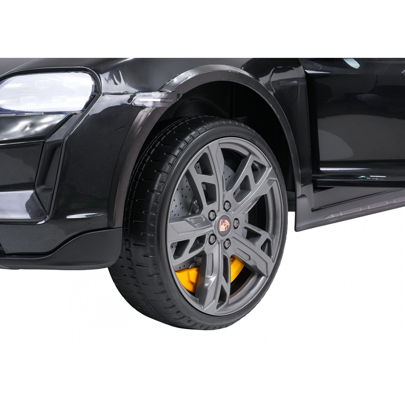 Vozidlo Porsche Taycan Turbo S Black