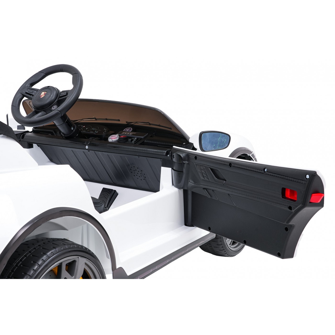 Vozidlo Porsche Taycan Turbo S White