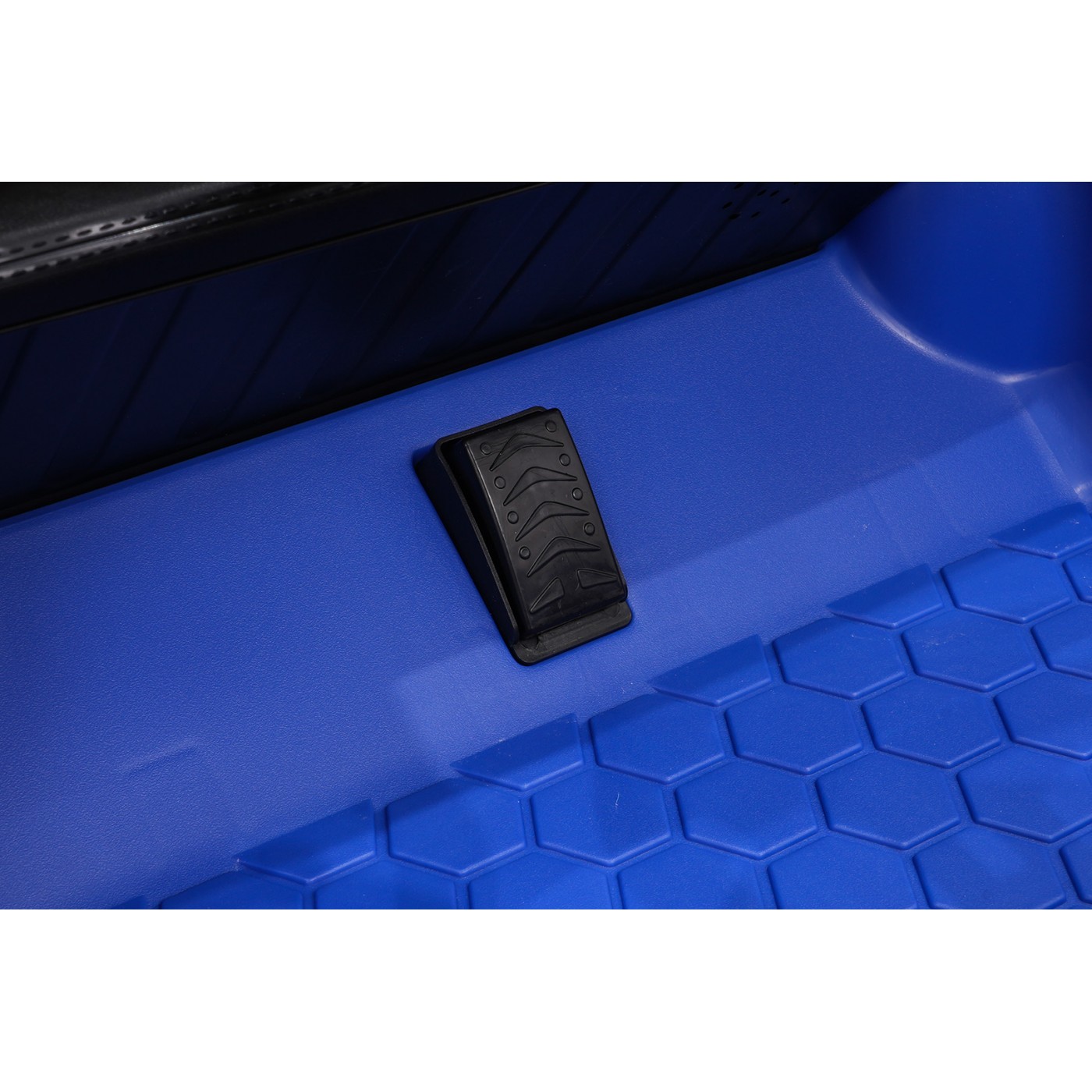 Vozidlo Porsche Taycan Turbo S Blue